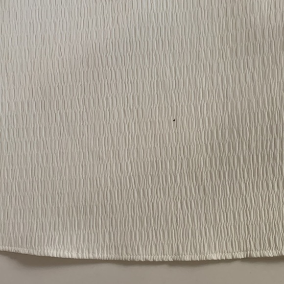 Elizabeth and James New Without Tags Inconspicuous Flaw white Blouse Size Large - Picture 11 of 12